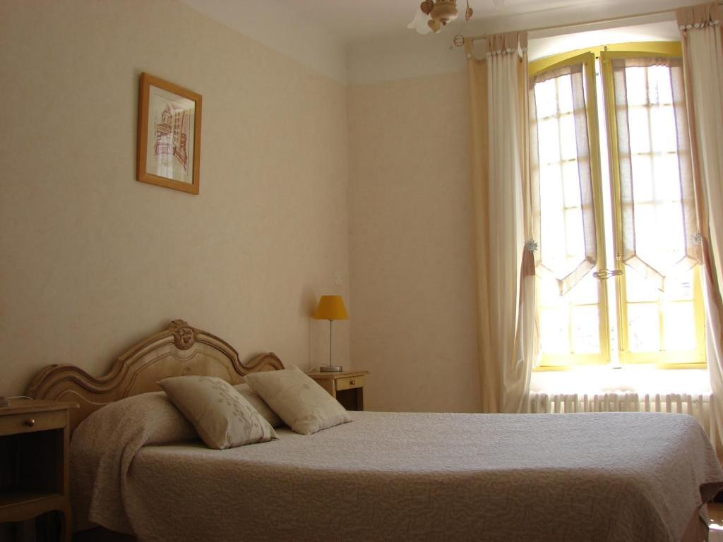 Hotel Le Siecle Mazan Phòng bức ảnh